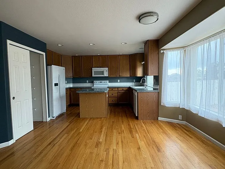 5110 Sand Hill Dr — Photo 5