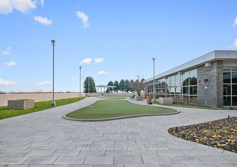 135 Village Green Sq #198 — Photo 12