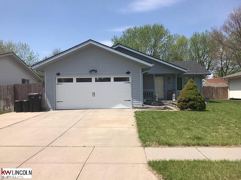 2nd image of 2133 SW 17th St