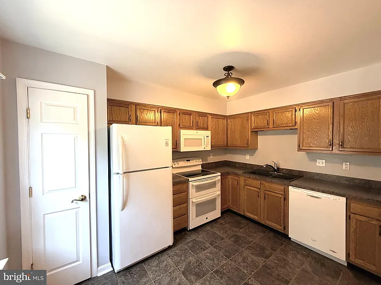 35 Catoctin Highlands Cir — Photo 14