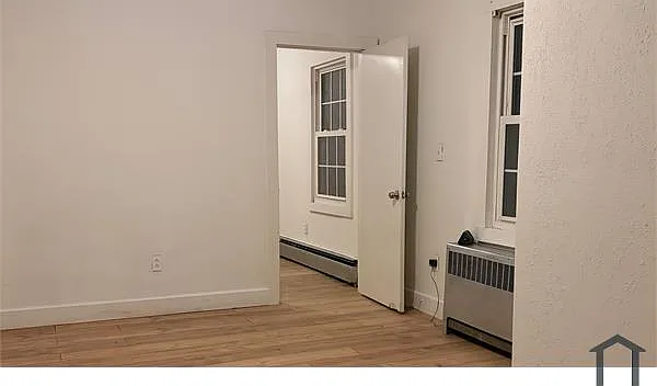 112 E Howard St #B — Photo 5