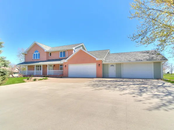 25336 Byron Cir, Nevada, IA 50201