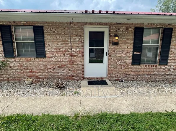 2474 E Clayton Dr, Terre Haute, IN 47802