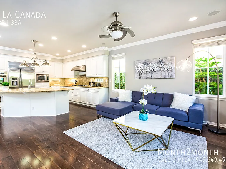 5 La Canada — Photo 9