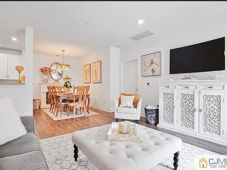 726 Stiller Ln #726 — Photo 16