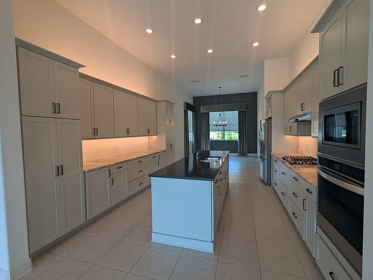 760 N Hunt Club Dr — Photo 10