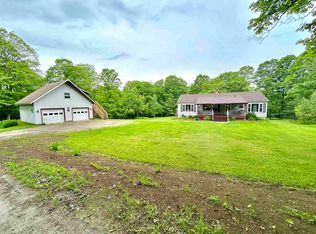 147 Harts Rd, Topsham, VT 05076