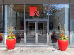 22 Wellesley St E #1607, Toronto, ON M4Y 1G3