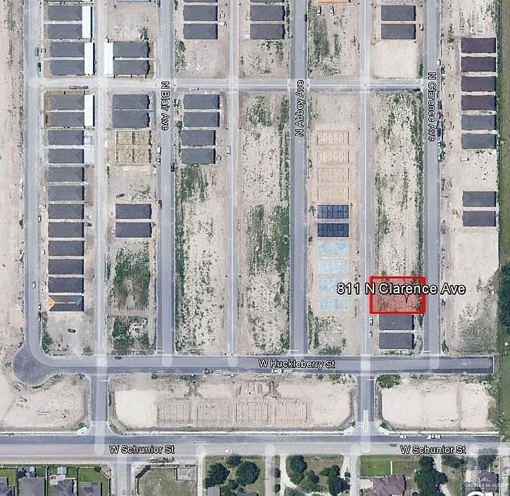 1st image of 811 N Clarence Ave