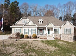 126 Spring Oaks Dr, Troutman, NC 28166