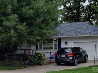 2059 N 4th Ave W, Newton, IA 50208