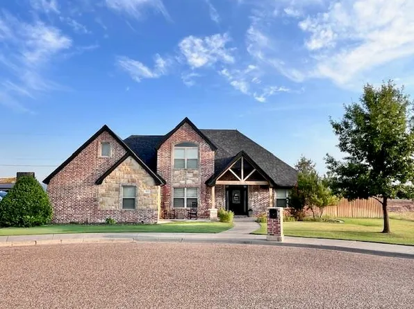 604 Brook Way, Idalou, TX 79329