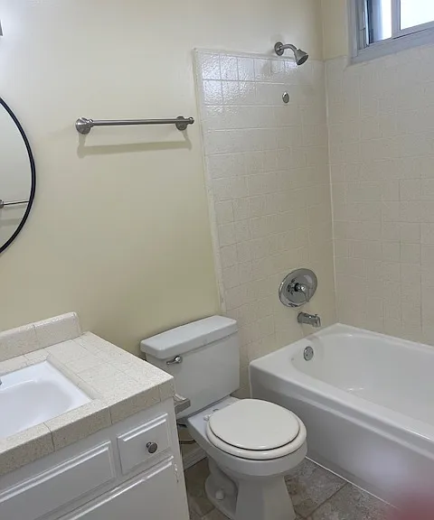 Barcelona Apartments — Photo 19
