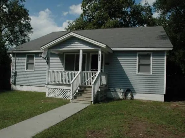 1910 Harrison St, Savannah, GA 31404