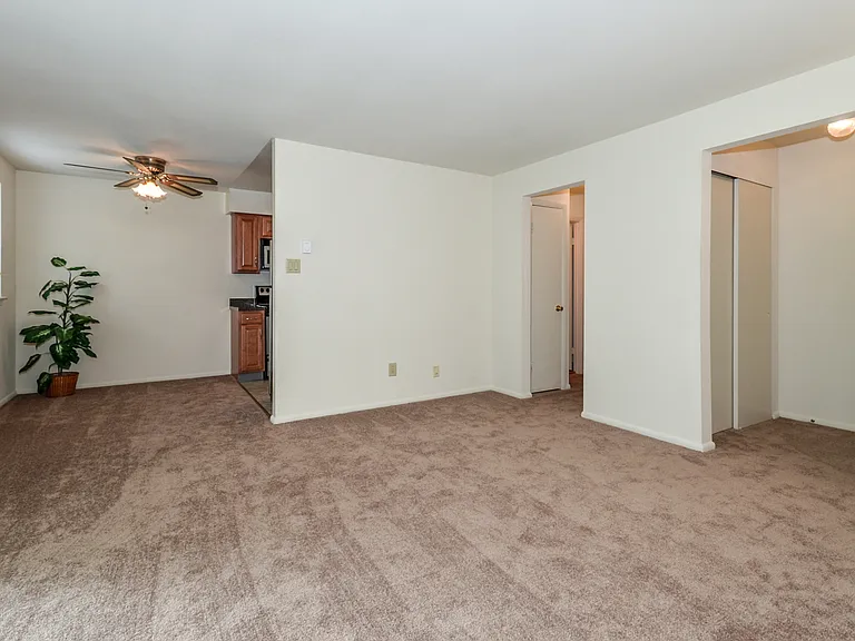 Sanbrook Apartments — Photo 6