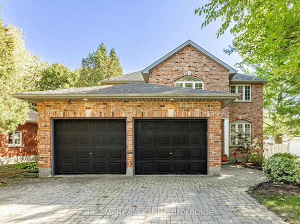 276 King St E, Ingersoll, ON N5C 1H3