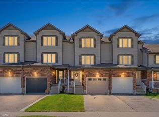 27 Madeleine St, Kitchener, ON N2R 1V5