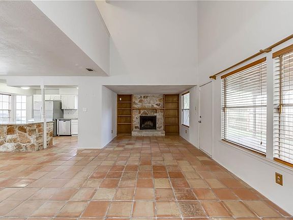 3rd image of 4200 Everest Ln