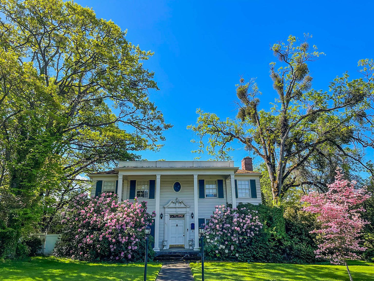 1806 E Main St, Medford, OR 97504 Zillow