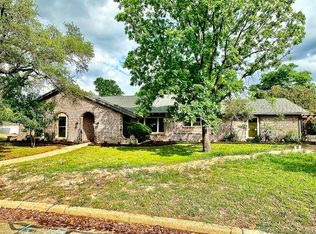 5409 Edinburgh Dr, Waco, TX 76710