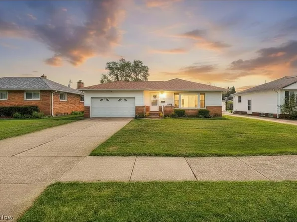 1299 Jackie Ln, Mayfield Hts, OH 44124
