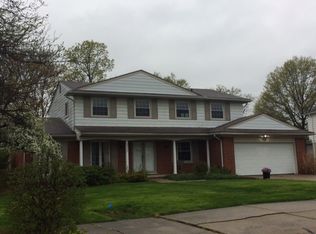 25247 Branchaster Rd, Farmington Hills, MI 48336