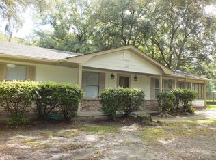 110 Ephraim Rd, Saint Helena Island, SC 29920