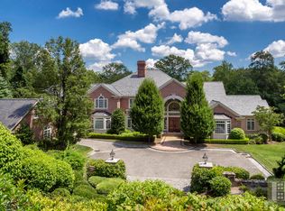 93 Clapboard Ridge Rd, Greenwich, CT 06830