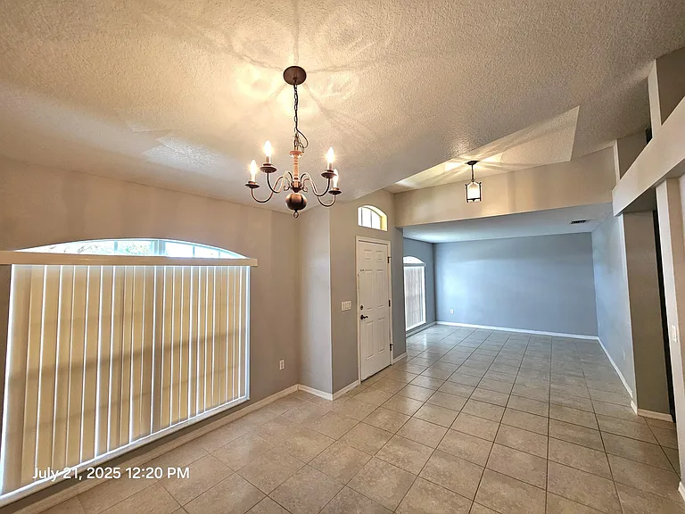 2182 SW Idaho Ln — Photo 3