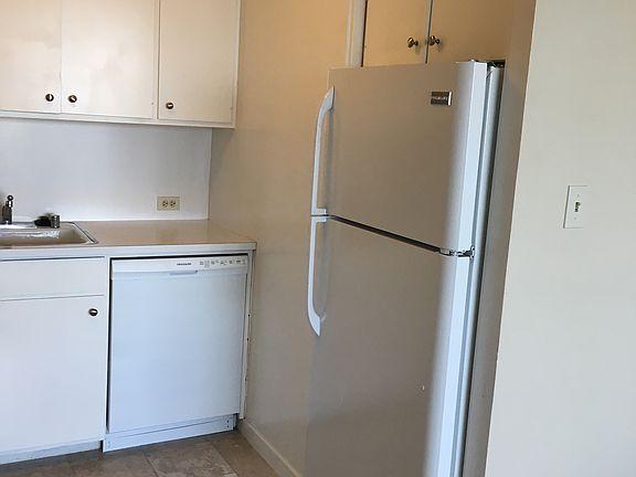 4th image of 1000 N Point St APT 203