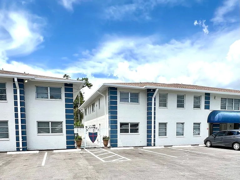 Citadel Apartments of Sarasota — Photo 3