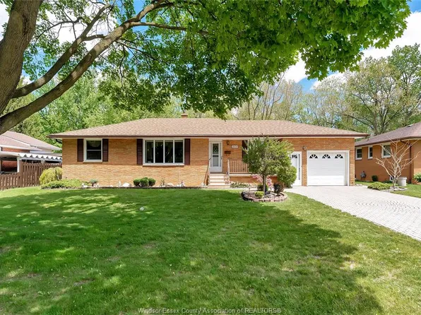 1830 Randolph Ave, Windsor, ON N9B 2W3