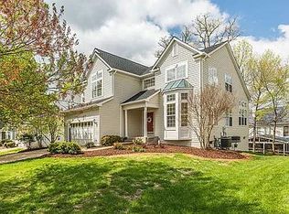 47086 Garrett Pl, Sterling, VA 20165