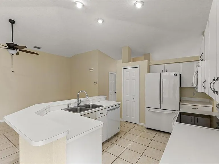 3915 Fonsica Ave — Photo 12