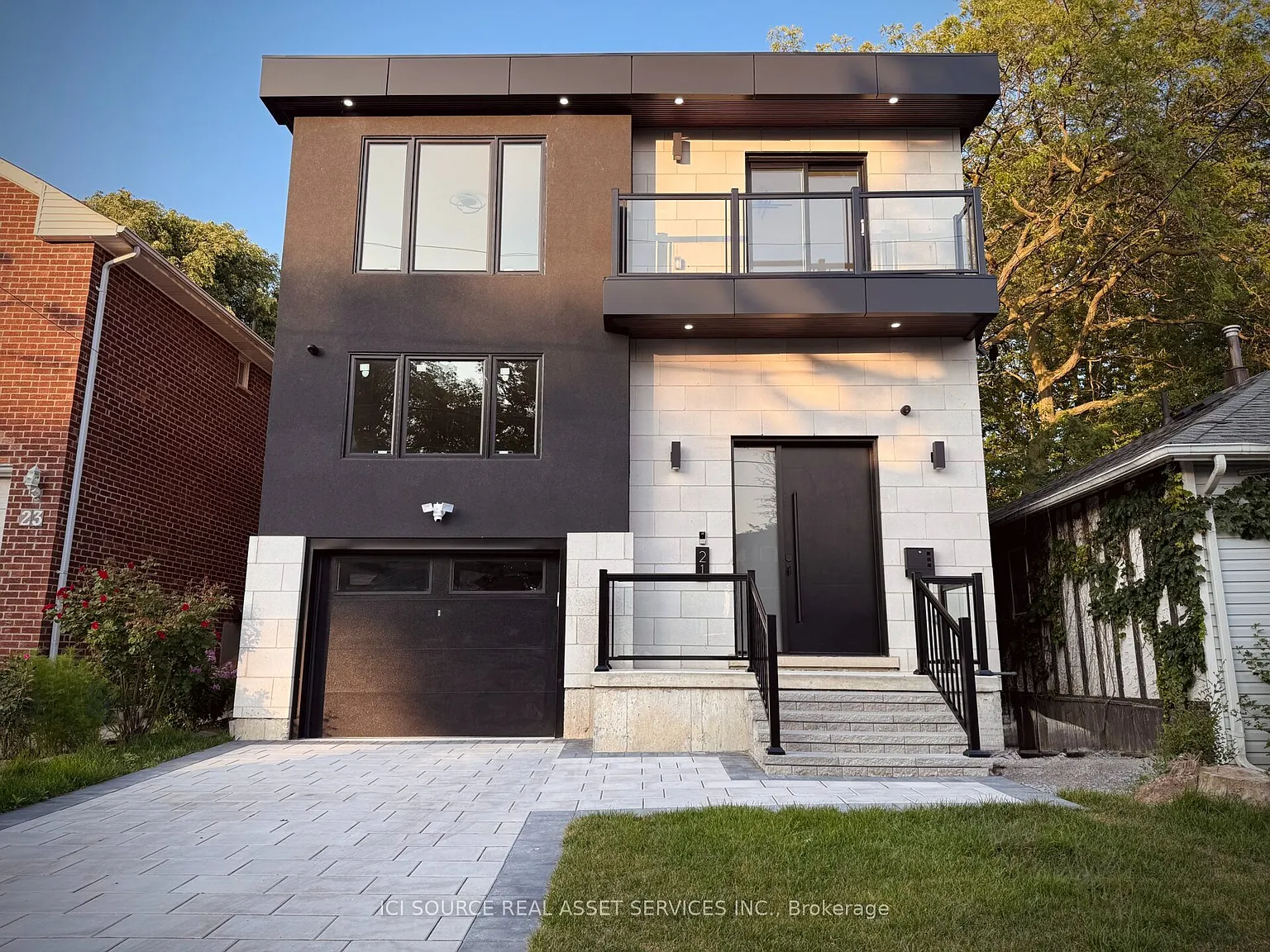4 bed, $4,970 — Photo 1
