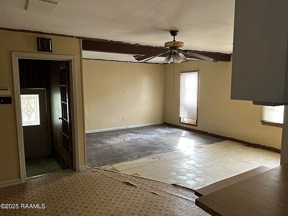 5th image of 627 W Jefferson St