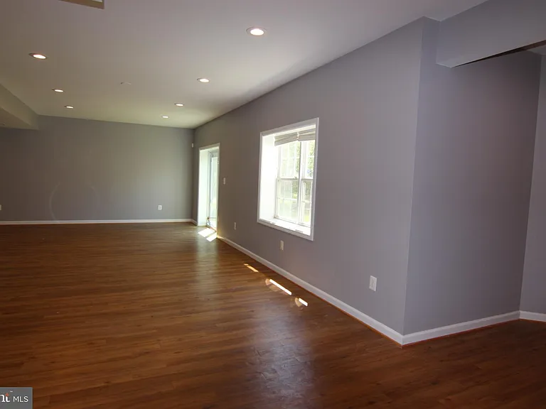 25783 Fenian Ct — Photo 35