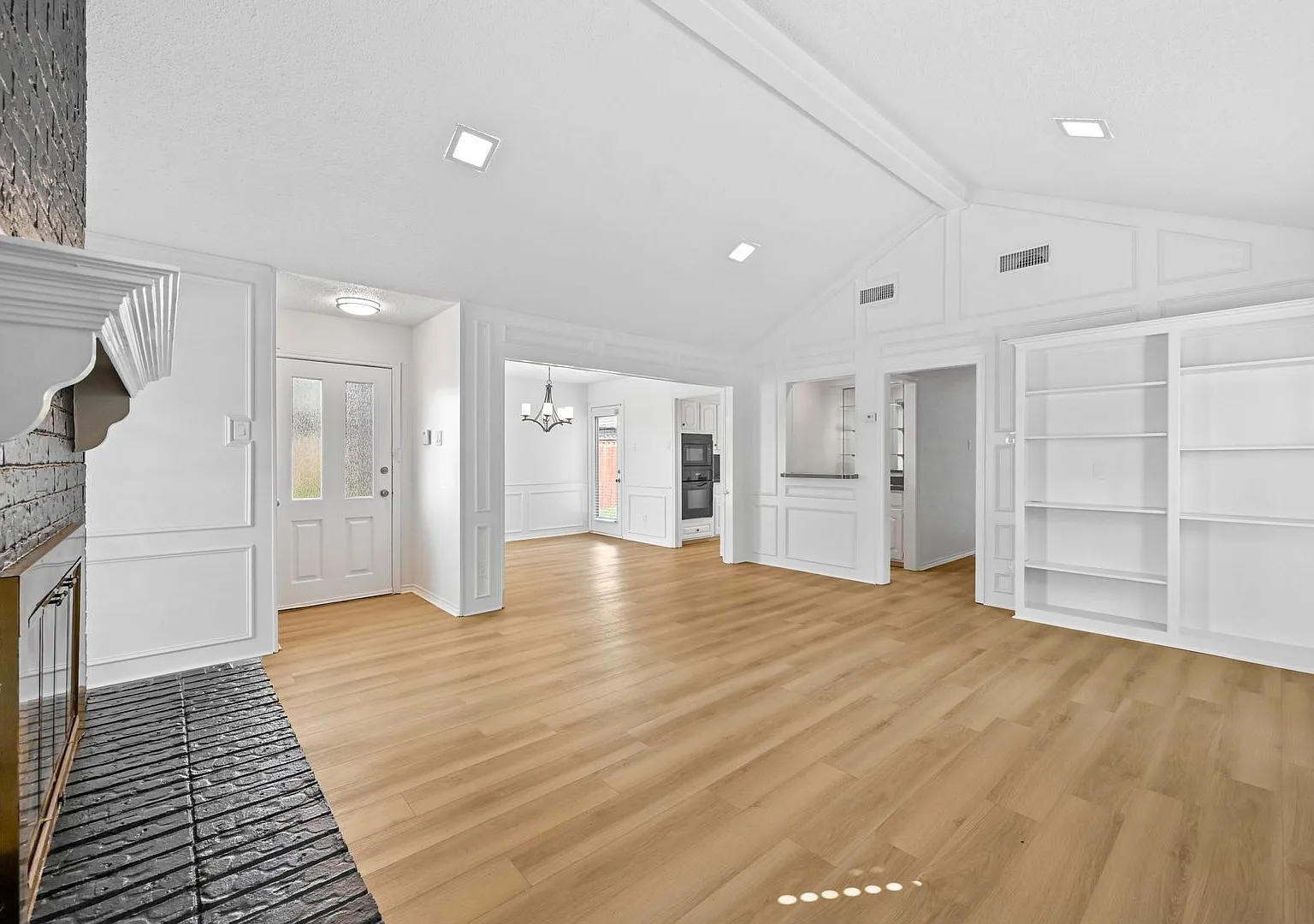 4007 Saint Christopher Lane — Photo 4
