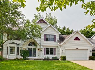 1150 Prairie Dr, Algonquin, IL 60102