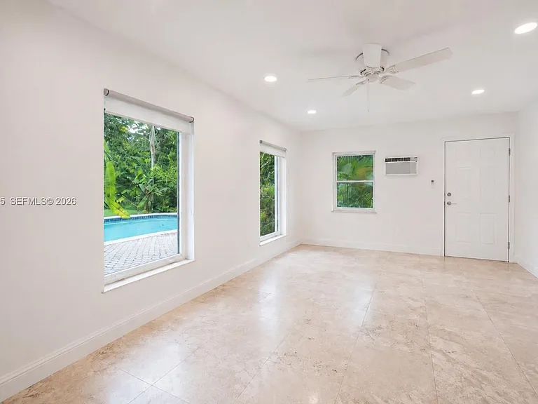 1329 Tyler St — Photo 3
