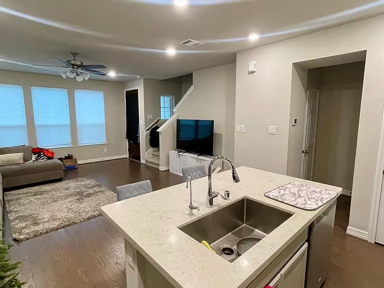 18225 Crystal Knoll Dr — Photo 5