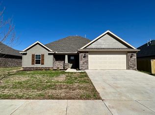 964 Jameson St, Springdale, AR 72762