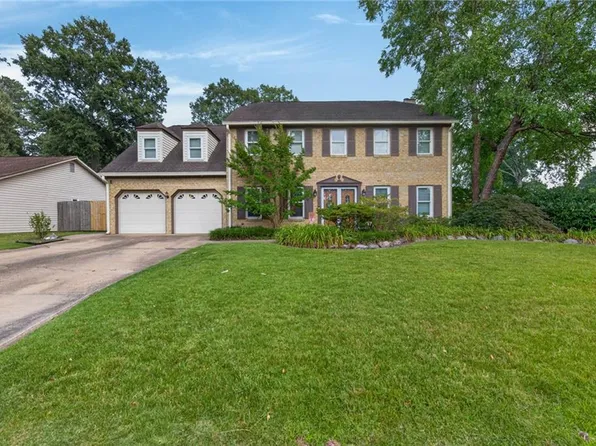 517 Boswell Ct, Virginia Beach, VA 23452