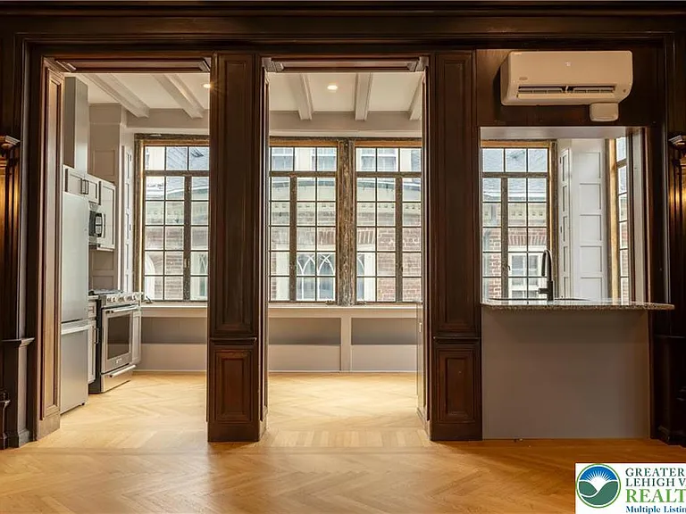214 Spring Garden St #2B — Photo 9