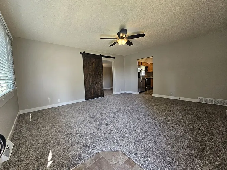 1411 Eldorado Dr — Photo 2