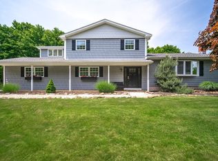 38 Chapel Hill Rd, North Haven, CT 06473