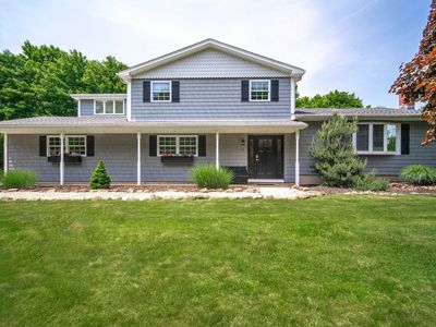 38 Chapel Hill Rd, North Haven, CT, 06473
