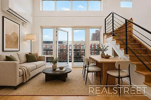 63 Lewis Ave Photo 1