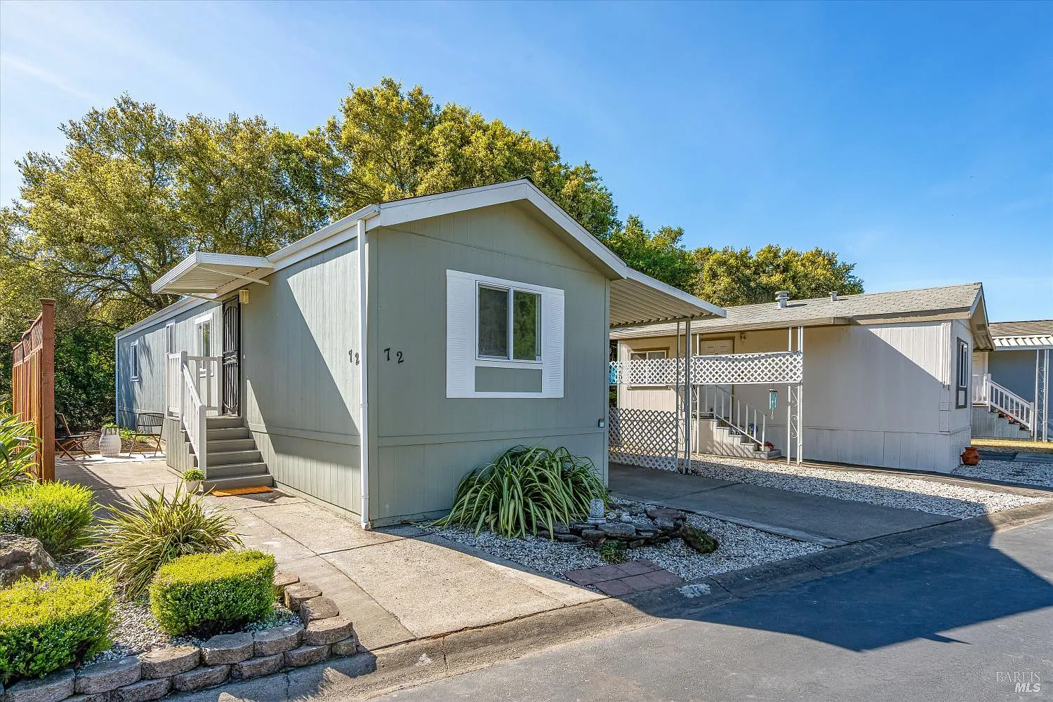 72 Ramon Street photo 1