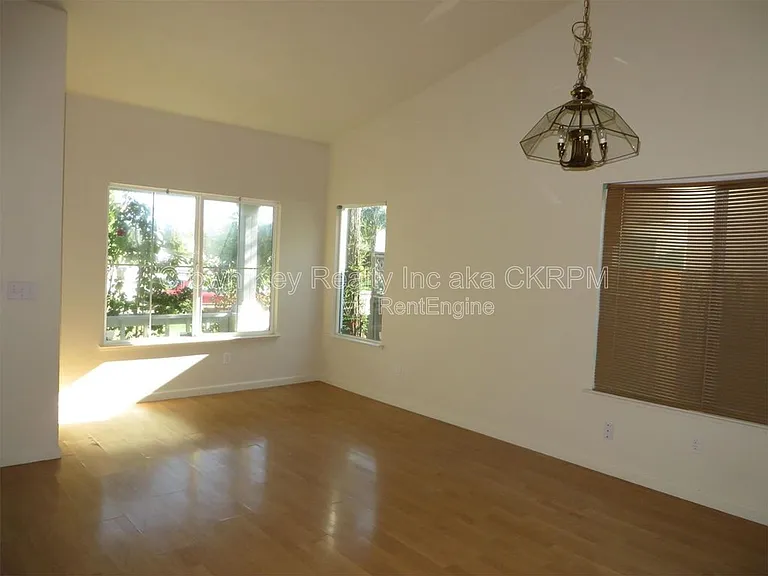 1720 Alcira Nunez St — Photo 4